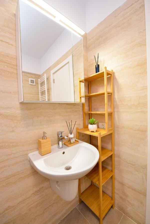 Sofia Cozy Apartment - Underground Private Parking Bucureşti Exterior foto