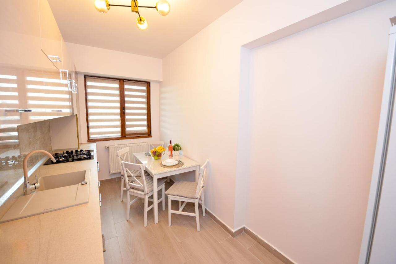 Sofia Cozy Apartment - Underground Private Parking Bucureşti Exterior foto