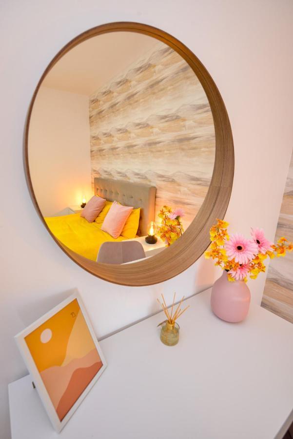 Sofia Cozy Apartment - Underground Private Parking Bucureşti Exterior foto