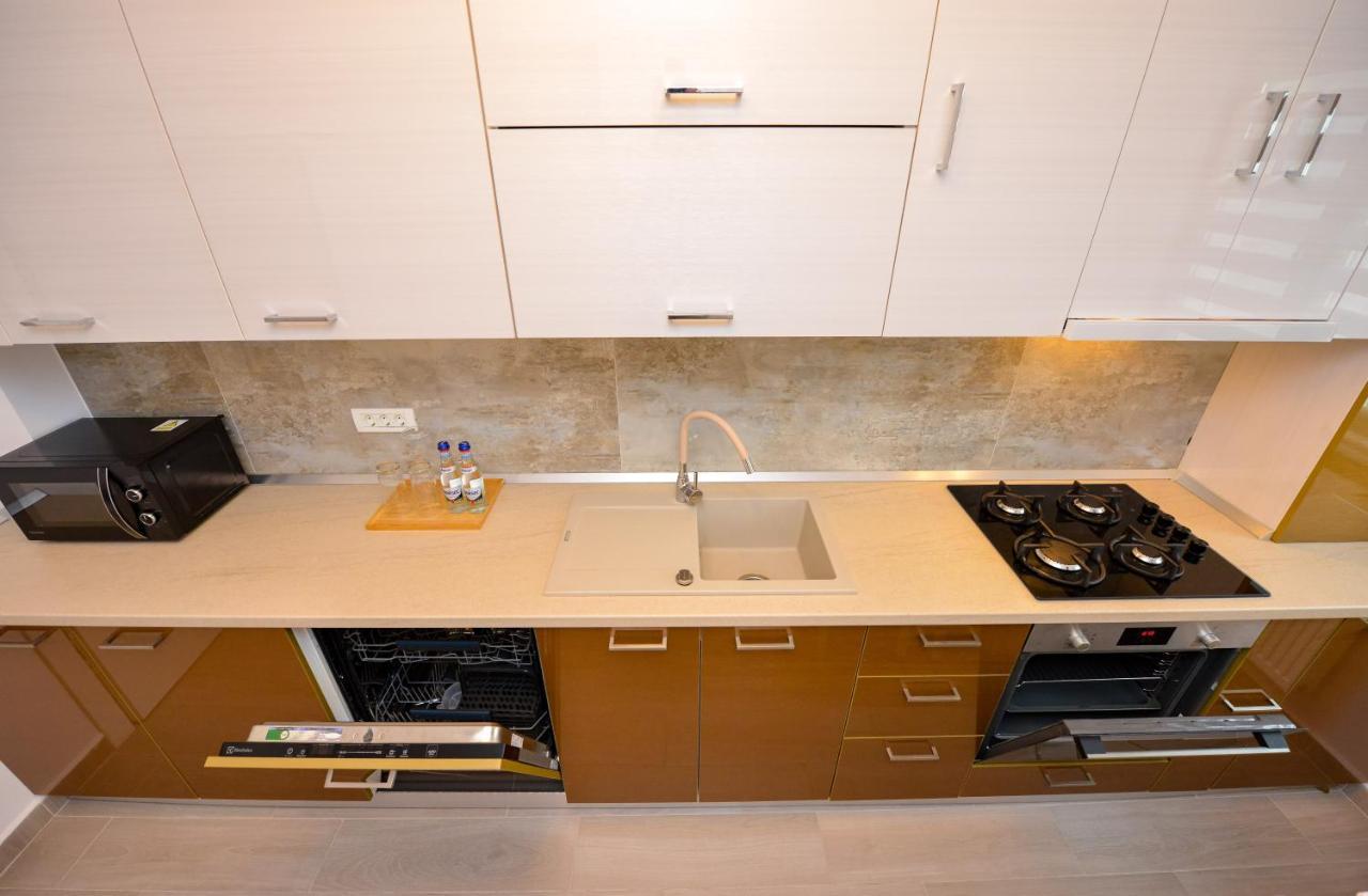 Sofia Cozy Apartment - Underground Private Parking Bucureşti Exterior foto