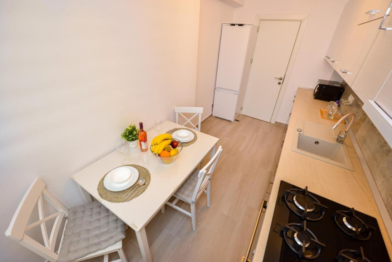 Sofia Cozy Apartment - Underground Private Parking Bucureşti Exterior foto