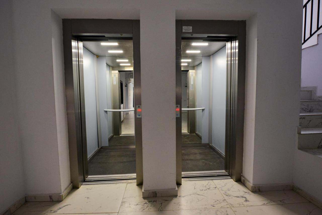 Sofia Cozy Apartment - Underground Private Parking Bucureşti Exterior foto